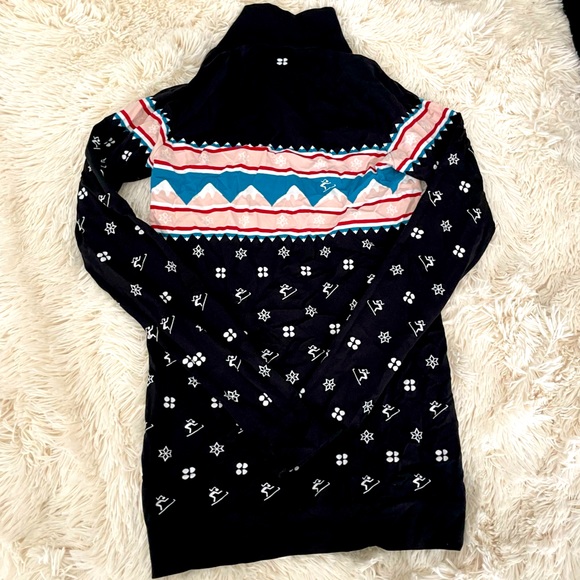 Sweaty Betty top ski base layer. Small. - Picture 3 of 5